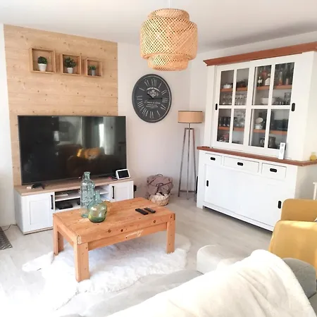 Comme A La Maison Apartment